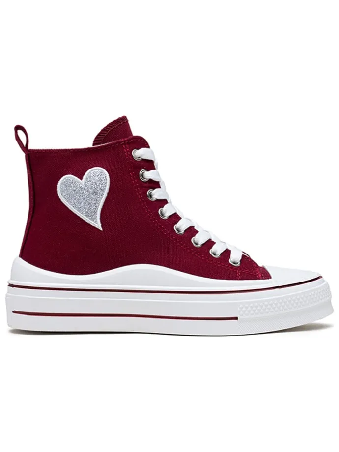 Sneakers in Rot