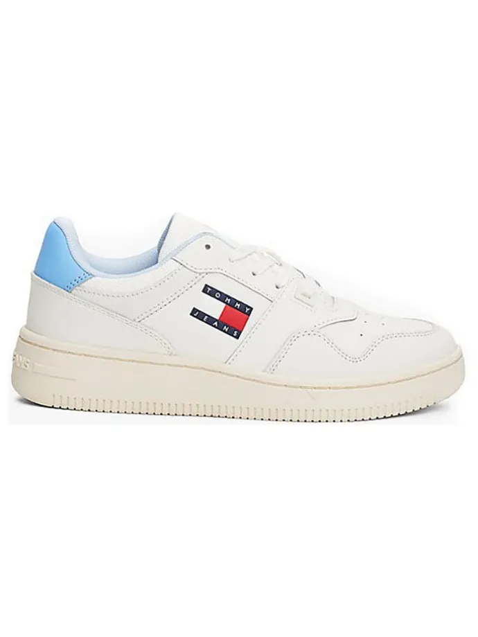 Sneakers in Weiß