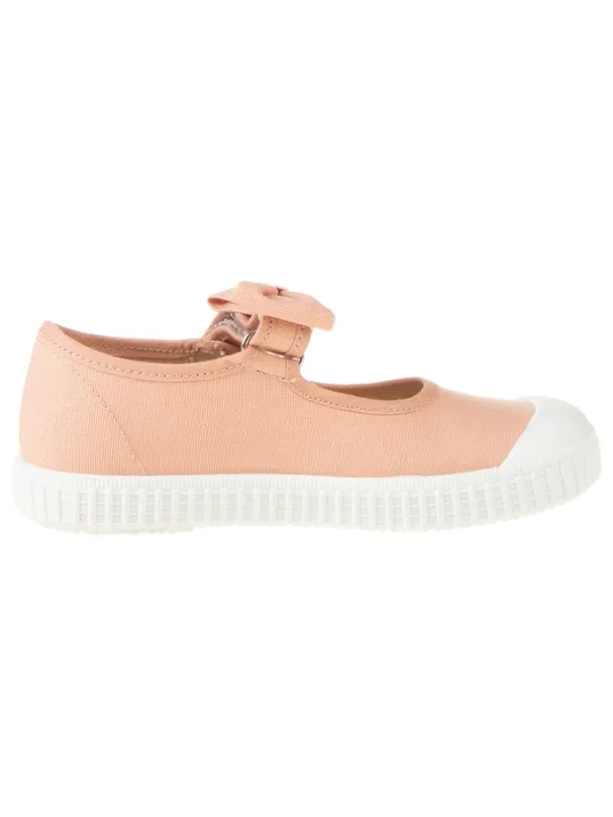 Spangenballerinas in Apricot