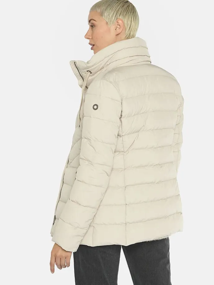 Steppjacke in Creme