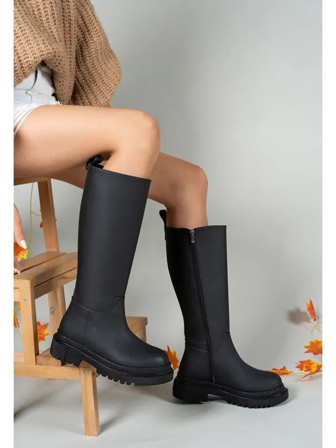 Stiefel in Schwarz