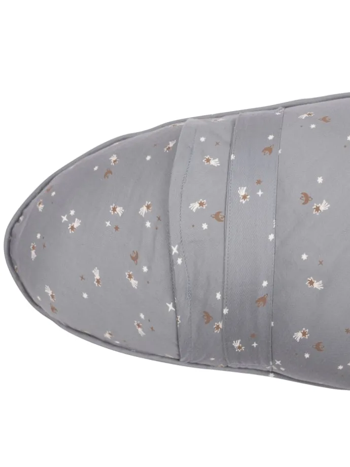 Stillkissen in Jasmin blue/ Balsam cream/ Walnut