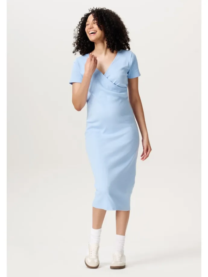 Still-Kleid Soiree in Light Sky