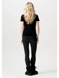 Still-Shirt Banu in Black