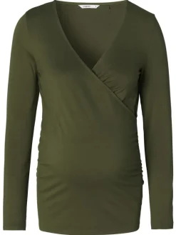 Still-Shirt Langu in Forest Night