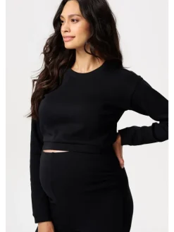 Still-Shirt Leela in Black