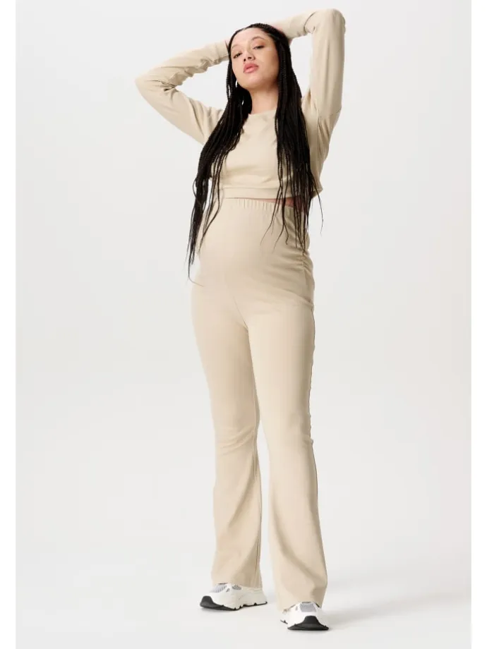 Still-Shirt Leela in White Pepper