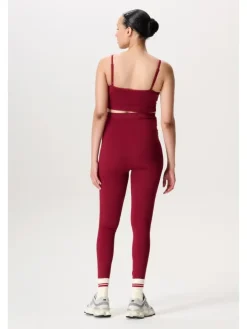 Still-Shirt Mevie Seamless in Tibetan Red