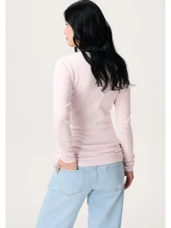 Still-Top in Pale Lilac
