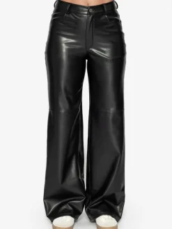 Straight-Fit Thermo Hose aus Kunstleder in Schwarz