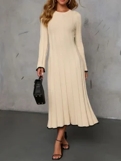 Strickkleid in Beige