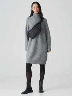 Strickkleid in Grau
