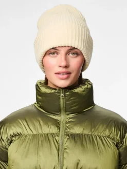 Strickmütze in Beige