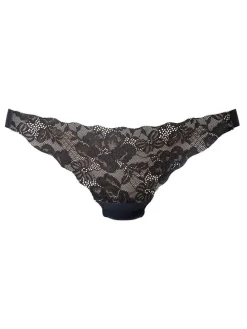 String in Schwarz