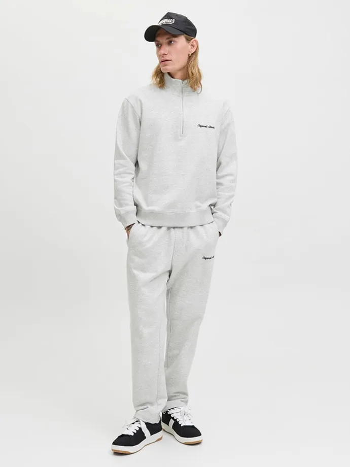 Sweatshirt "Jornorebro" in Grau