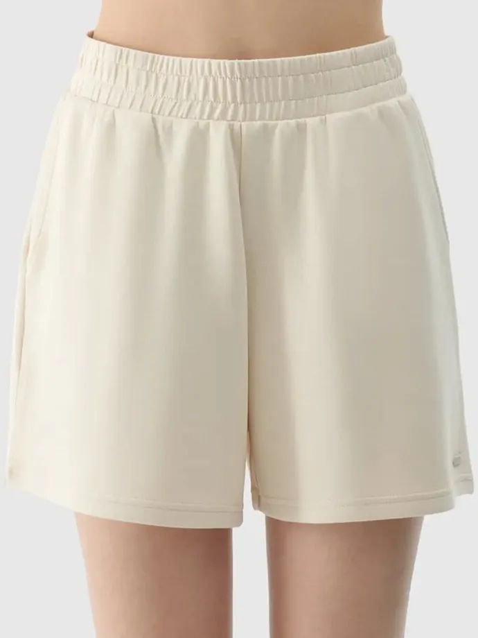 Sweatshorts in Beige