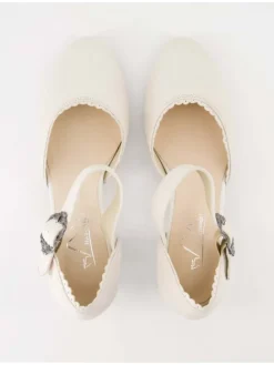 Trachtenschuhe in Beige