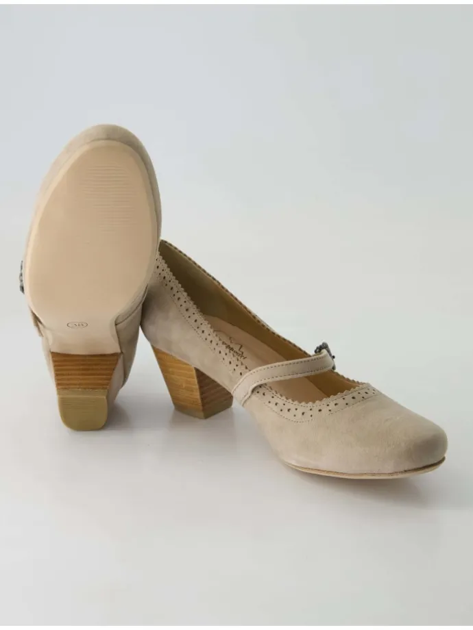 Trachtenschuhe in Beige