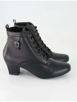 Trachtenschuhe in Schwarz