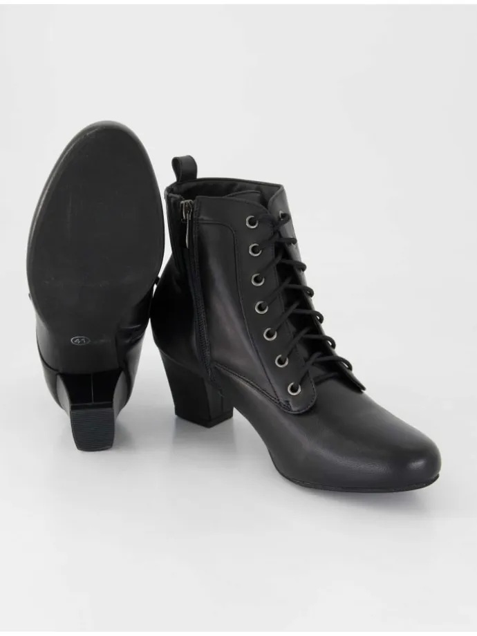 Trachtenschuhe in Schwarz