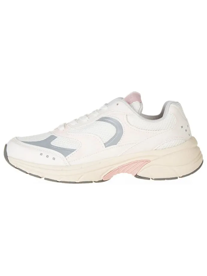 Trainingsschuhe in Creme