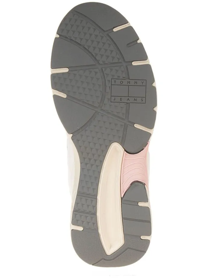 Trainingsschuhe in Creme