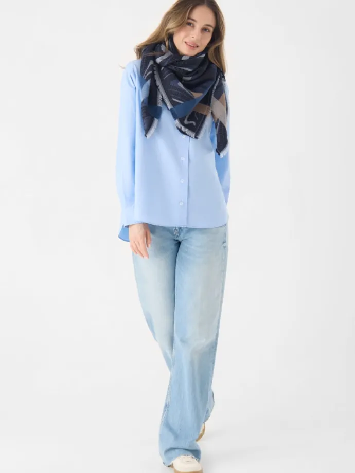 Tuch in blau
