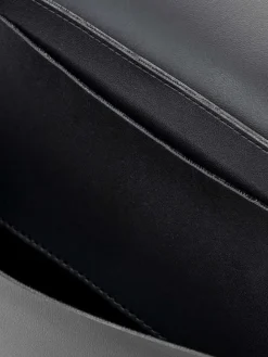 Umhängetasche in Schwarz - (B)25 x (H)17 x (T)9 cm
