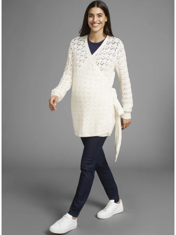 Umstandsstrickjacke in naturweiß