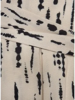 Webshorts in beige-schwarz-bedruckt