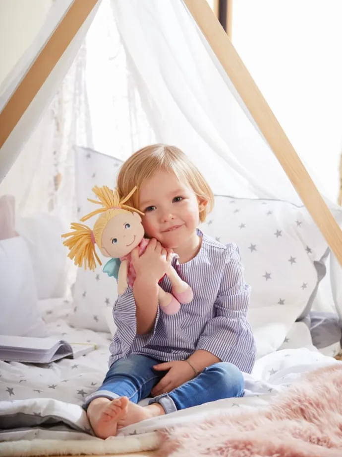 Weiche Stoffpuppe Kuschelpuppe für Kinder ab 6 Monaten 1er-Set in Finja