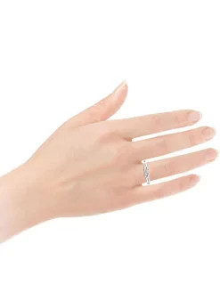Weißgold-Ring mit Diamanten