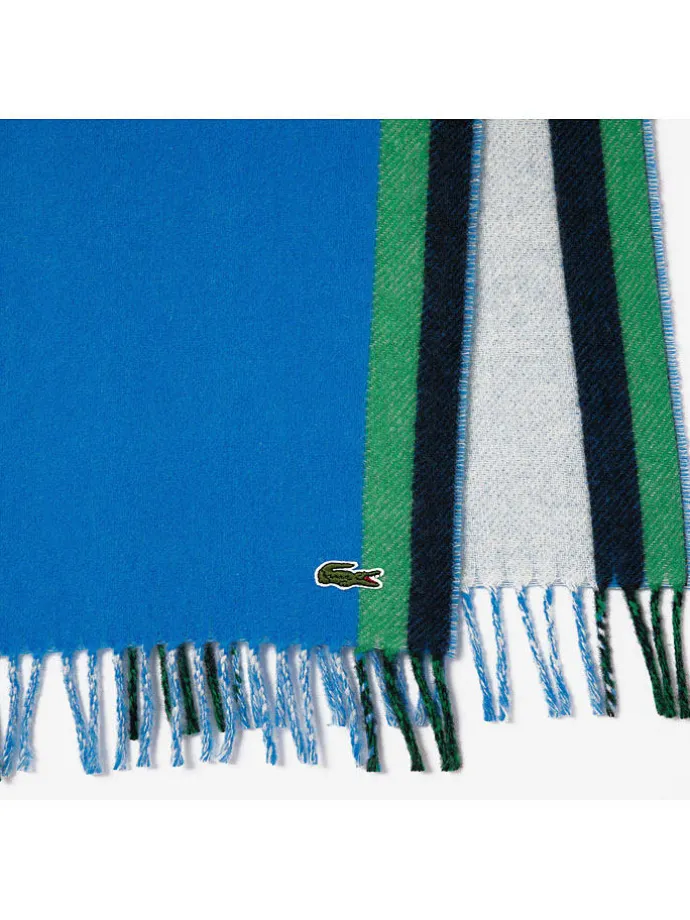 Wollschal in Blau